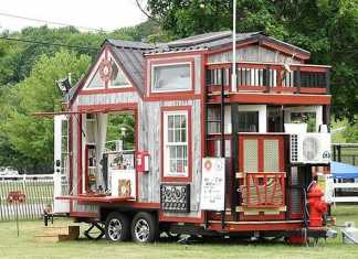 Tiny Firehouse Station No. 9