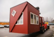 Mini maison pliable et transportable La Brette Haus pliee