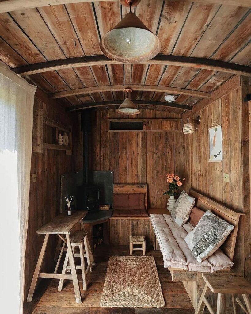 wagon cabin
