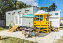 Yellow lifeguard une tiny house façon cabane de sauveteur lifeguard tiny house