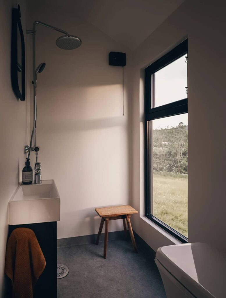 mini maison minimaliste salle de bain