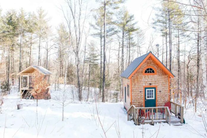 Crooked River Tiny house Maine