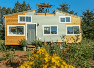 Une mini maison dans un style ferme rustique Rustic Farmhouse